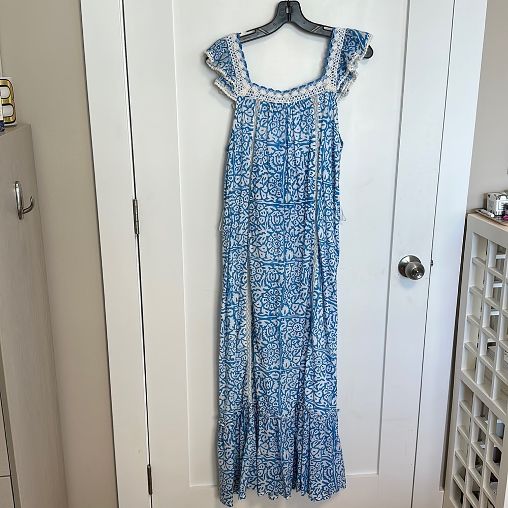 Roller rabbit blue and white floral maxi dress